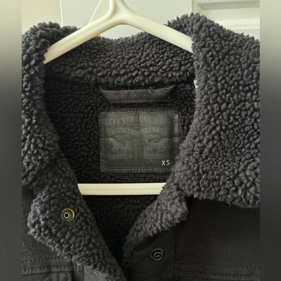 Levi’s jacket - Picture 2 of 2